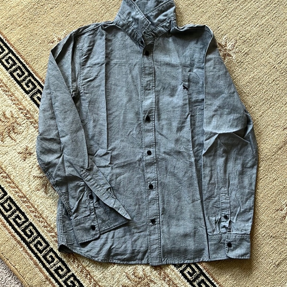 Boys shirt size 14 grey color